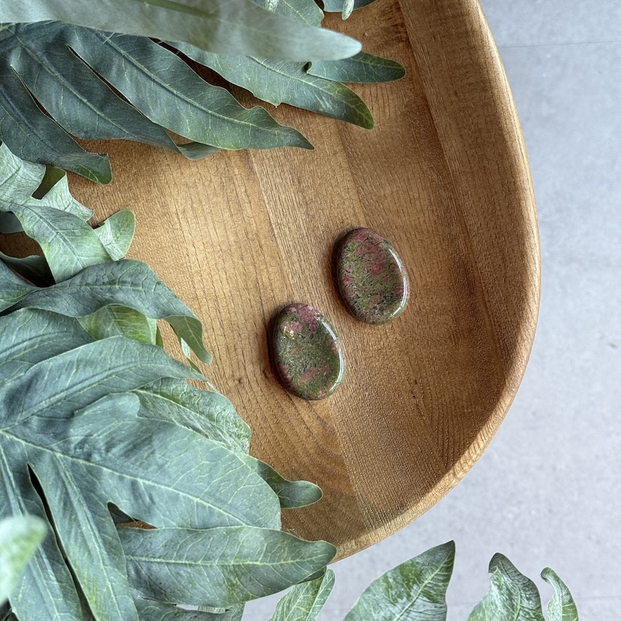 unakiet duimsteen van de groene linde