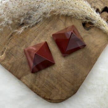 mookaiet piramide van de groene linde