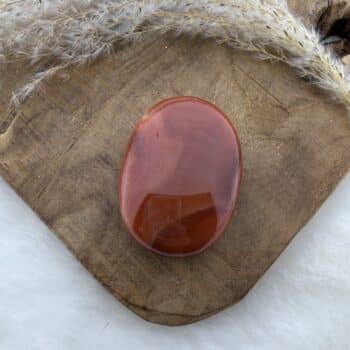 carneool pebble van de groene linde